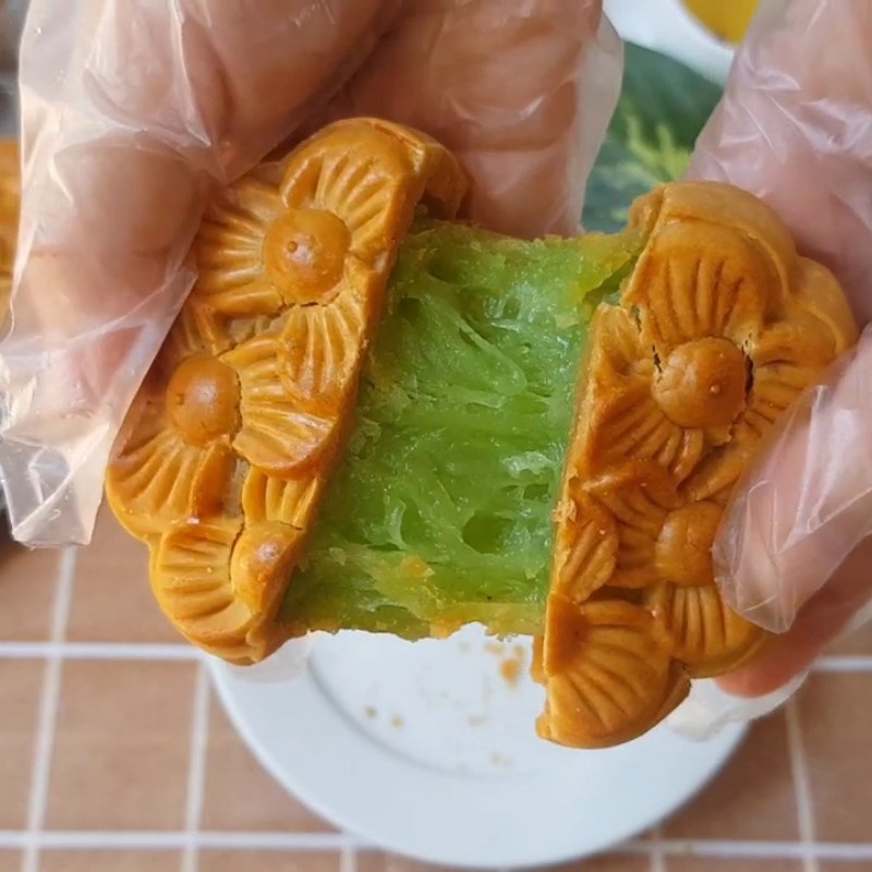 Bước 6 Thành phẩm Bánh trung thu cốm dừa