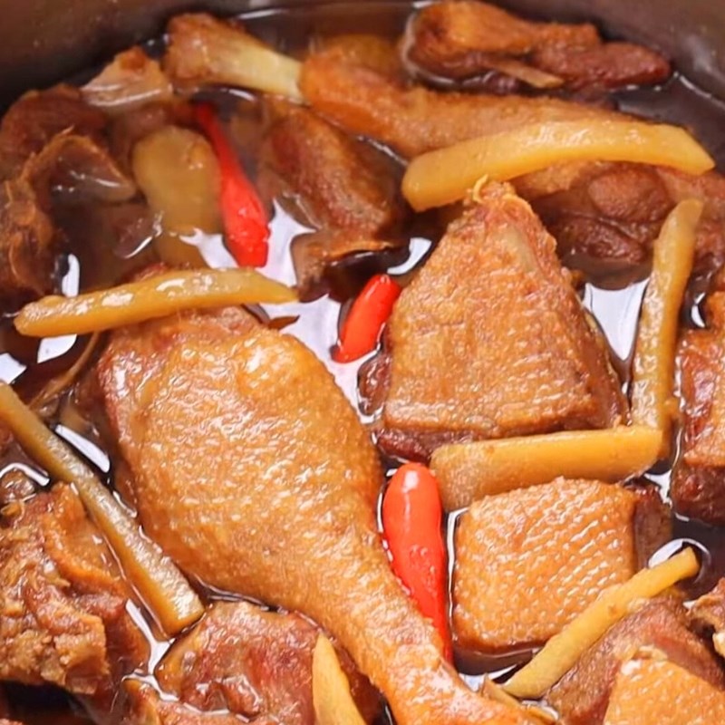 Bước 4 Thành phẩm Thịt vịt kho nước dừa
