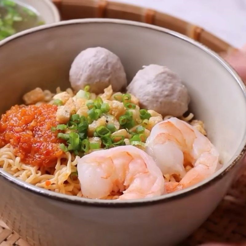 Bước 6 Thành phẩm Mì trộn sa tế