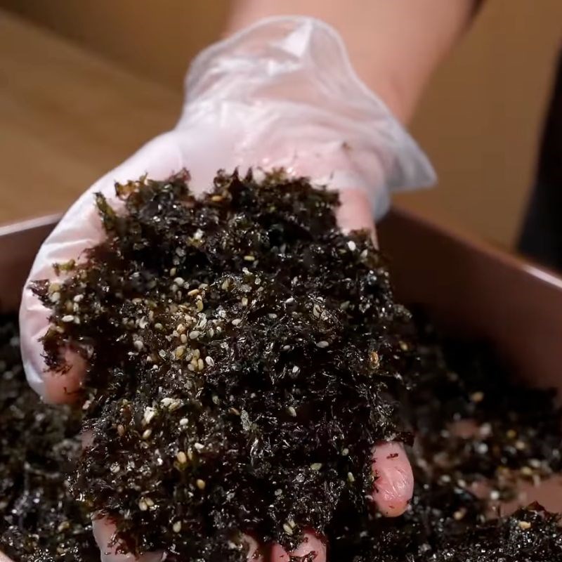 Bước 3 Thành phẩm Rong biển rắc cơm