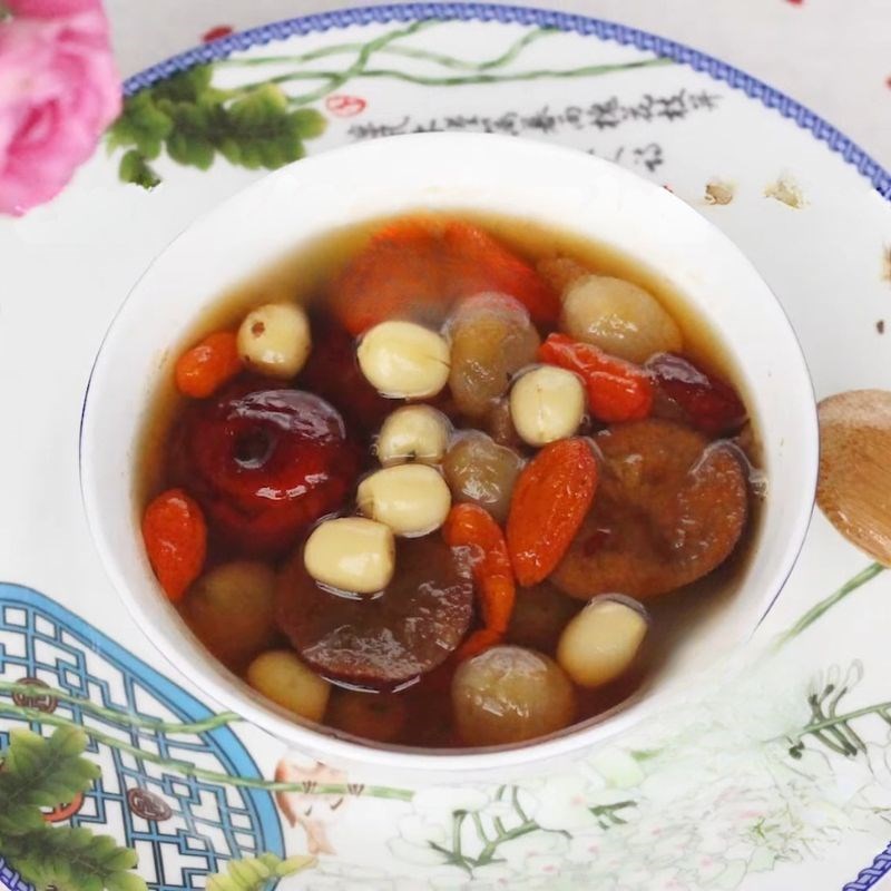 Bước 5 Thành phẩm Chè hạt sen long nhãn táo đỏ