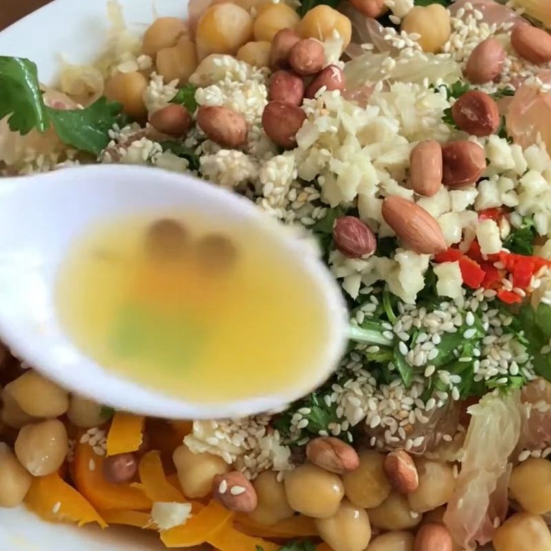 Bước 4 Trộn đều salad bưởi hấp dẫn Salad bưởi