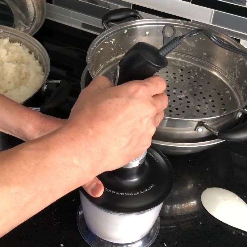 Bước 4 Xay men rượu Rượu nếp sữa