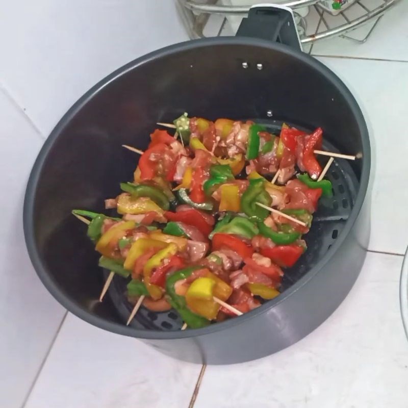 Bước 3 Xiên que và nướng bằng nồi chiên không dầu Thịt nai nướng