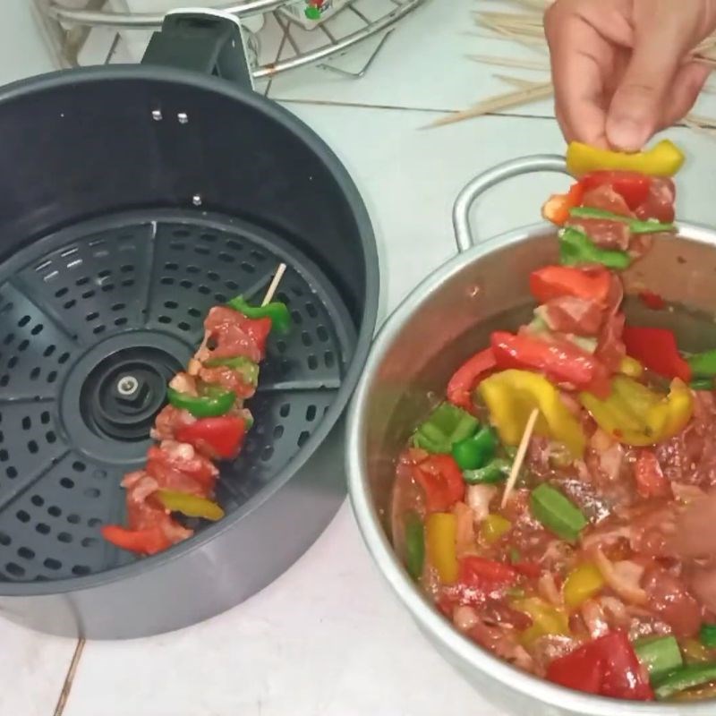 Bước 3 Xiên que và nướng bằng nồi chiên không dầu Thịt nai nướng