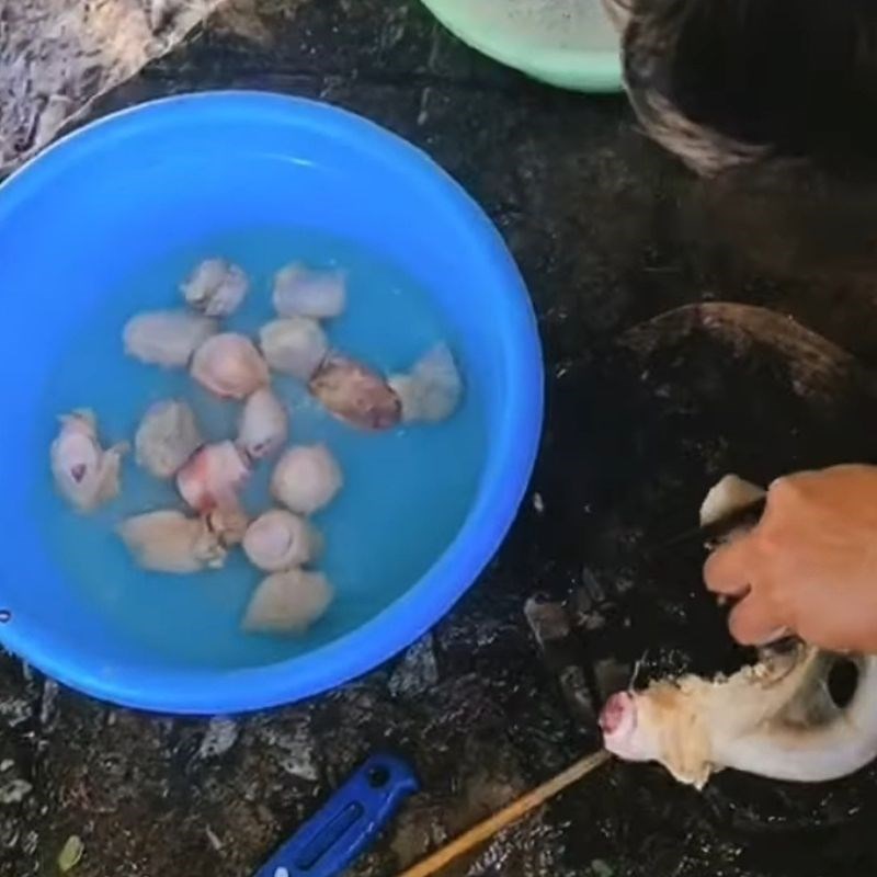 Bước 1 Sơ chế pín bò và chuẩn bị nguyên liệu Lẩu pín bò