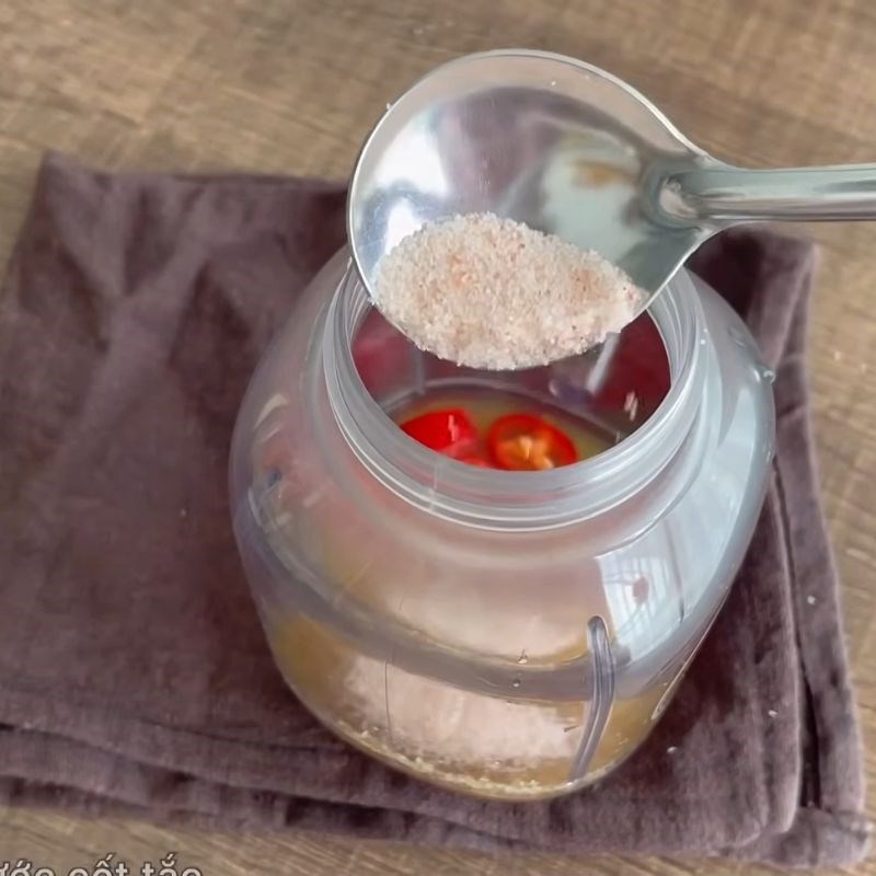 Bước 3 Làm nước trộn gỏi chay chua ngọt Gỏi chay ngũ sắc