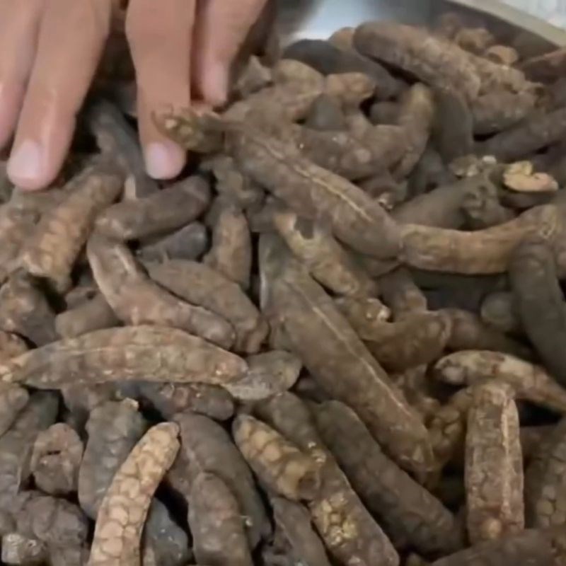 Bước 2 Sơ chế chuối hột rừng Rượu đinh lăng