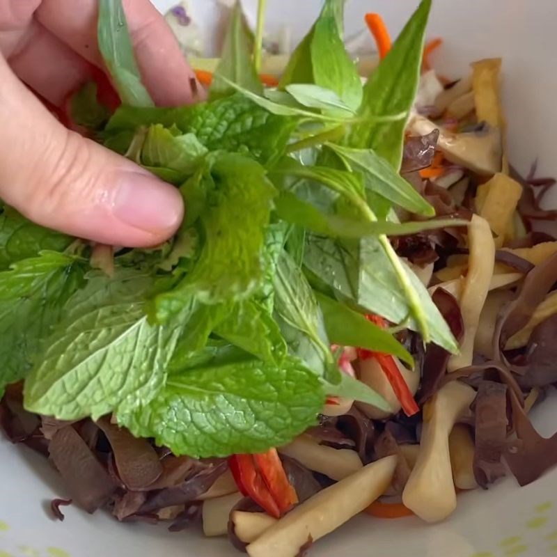 Bước 5 Trộn gỏi ngũ sắc chay Gỏi chay ngũ sắc