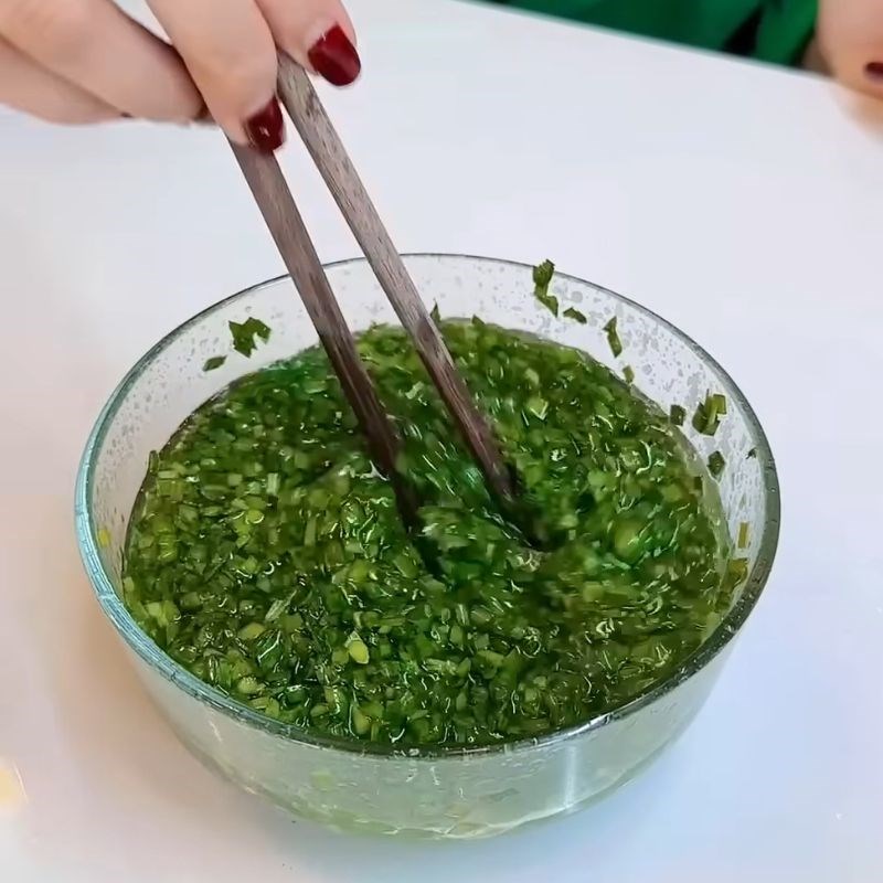 Bước 1 Làm dầu hẹ Bánh đập