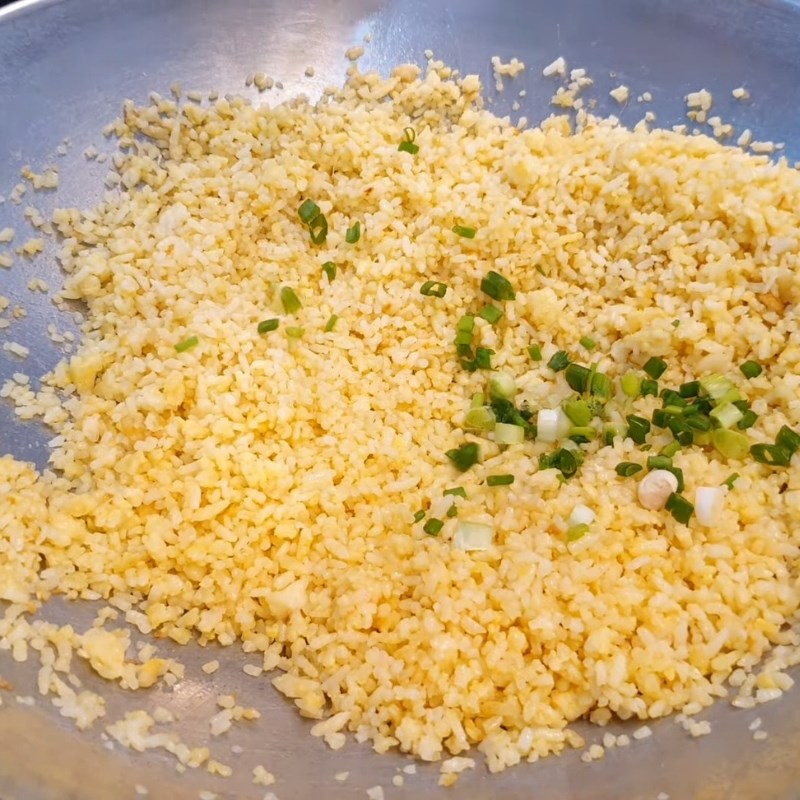 Bước 4 Chiên cơm Cơm chiên bò xào