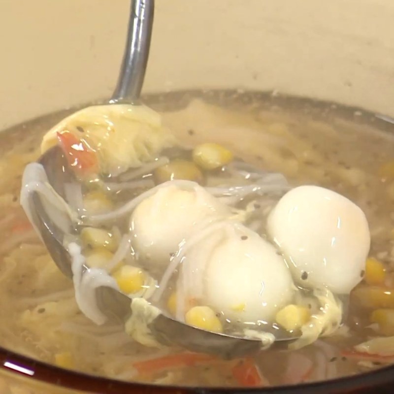 Bước 4 Chế biến súp thanh cua Súp thanh cua