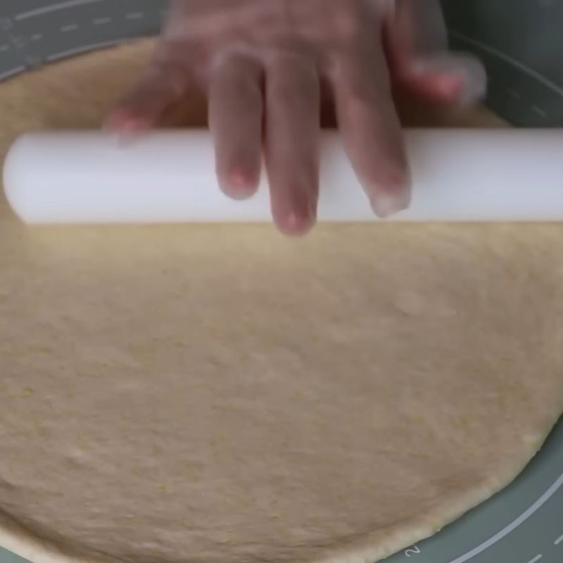 Bước 6 Chia và tạo hình đế bánh pizza Pizza nhồi