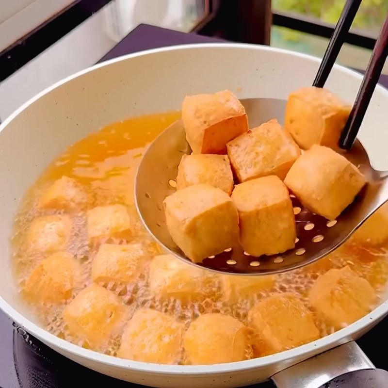 Bước 3 Chiên đậu hũ lần 2 Tàu hũ chiên giòn