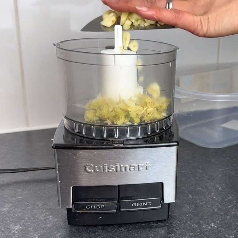 Bước 2 Chuẩn bị hỗn hợp gia vị ướp cá nướng Cá rô phi nướng nồi chiên không dầu