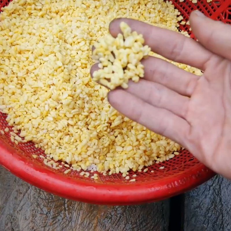 Bước 1 Chuẩn bị nguyên liệu Bánh chưng đen