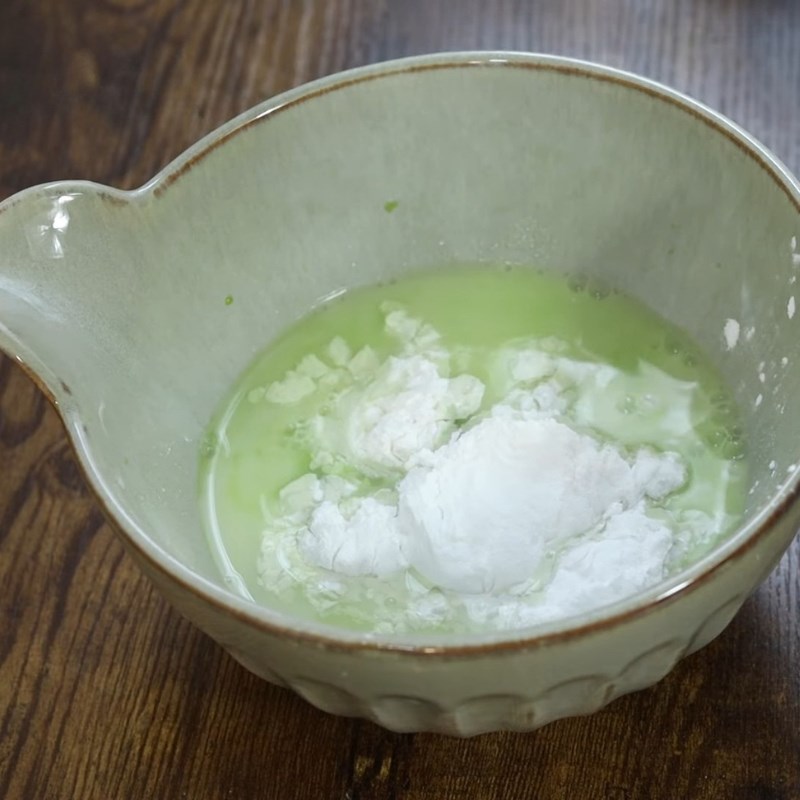 Bước 4 Chuẩn bị vỏ bánh xu xê màu xanh Bánh xu xê cốm