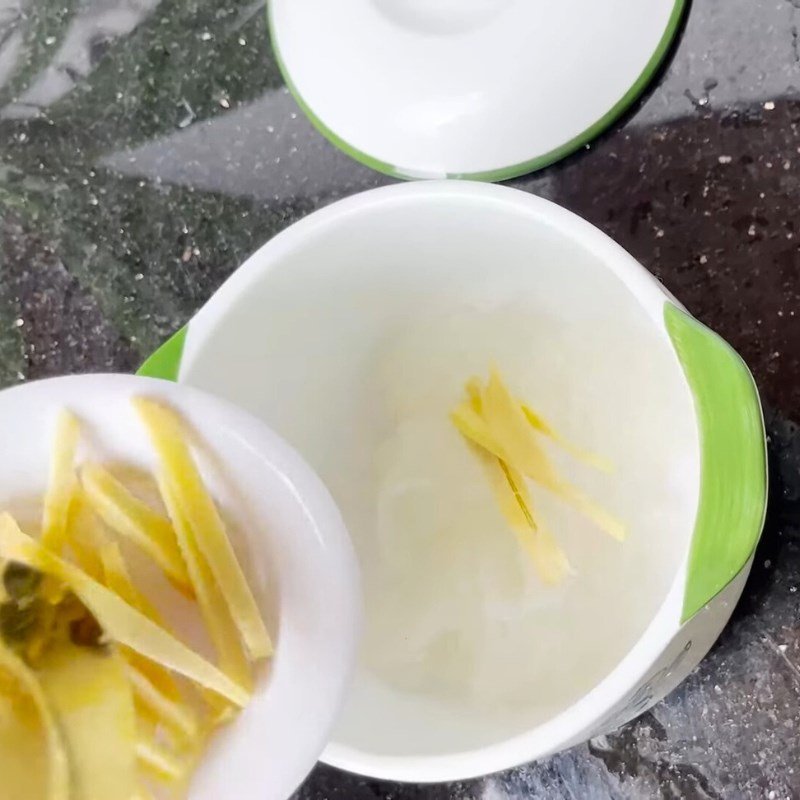 Bước 3 Chưng yến Yến chưng gừng