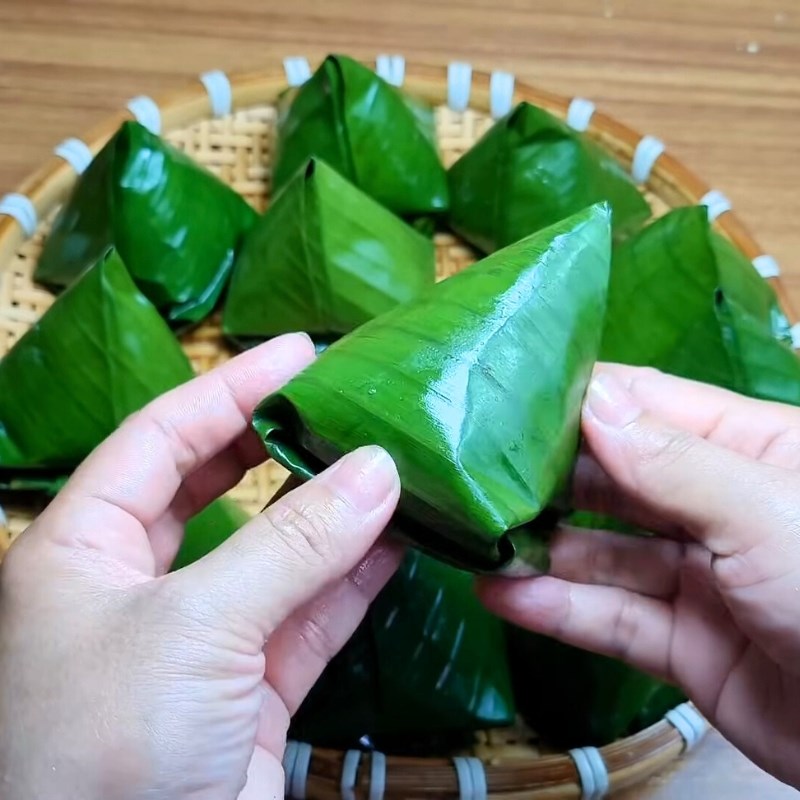 Bước 5 Gói bánh ít bột năng Bánh ít bột năng