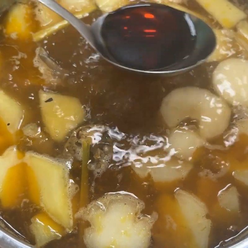 Bước 6 Hầm gà nòi với sả và củ quả Gà nòi hầm sả