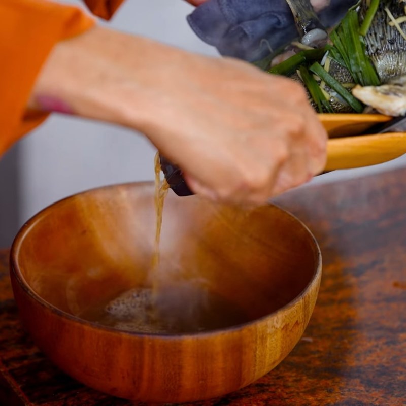 Bước 4 Hấp cá bống mú Cá bống mú hấp nấm đông cô