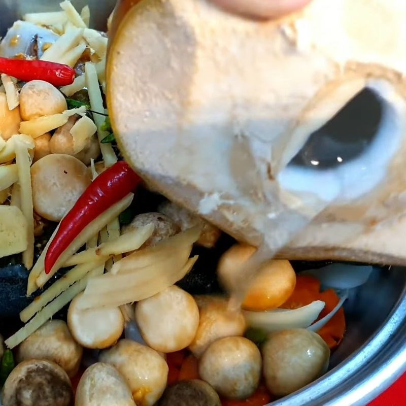 Bước 5 Hấp cá cam nấm rơm thơm lừng Cá cam hấp