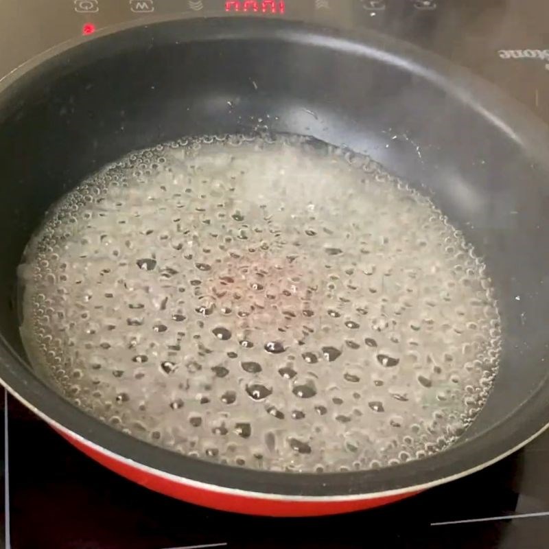 Bước 1 Làm caramel thơm lừng cho bánh flan cafe Bánh flan cafe