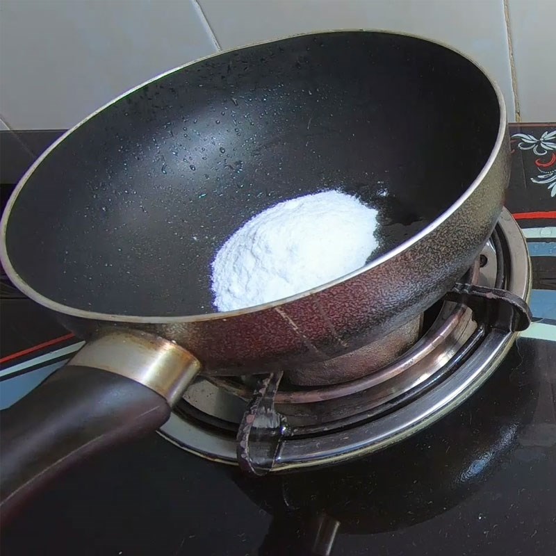 Bước 3 Làm sốt đường muối bơ Bắp rang bơ phô mai