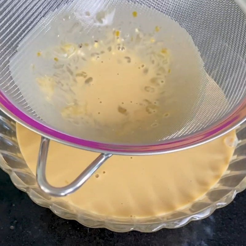 Bước 3 Lọc hỗn hợp và đổ khuôn bánh flan Bánh flan cafe