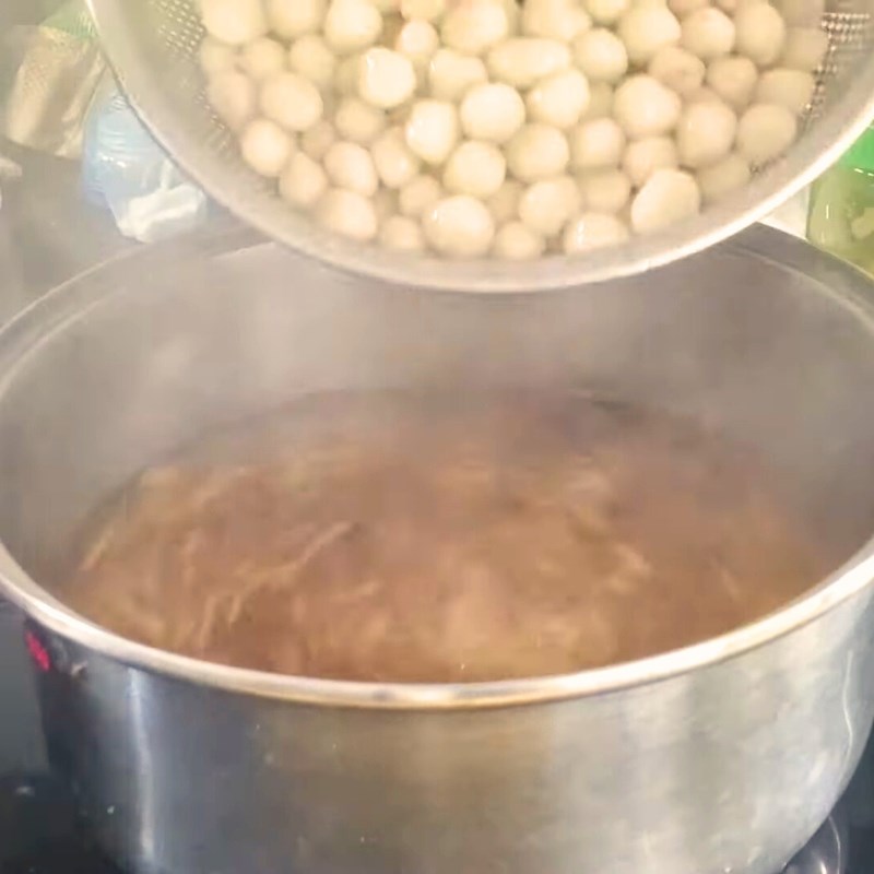 Bước 5 Luộc chè và hoàn thành Chè lủm chủm