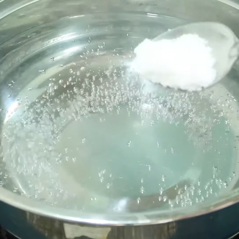 Bước 3 Luộc rau củ xanh mướt với bí quyết đơn giản Rau luộc chấm chao