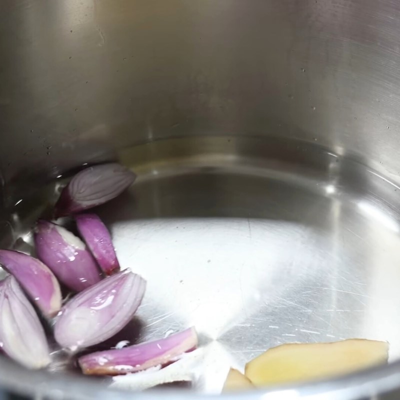 Bước 2 Luộc thịt ba chỉ Thịt ngâm mắm miền Trung
