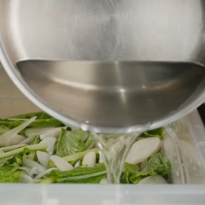 Bước 3 Muối dưa củ cải Muối dưa củ cải