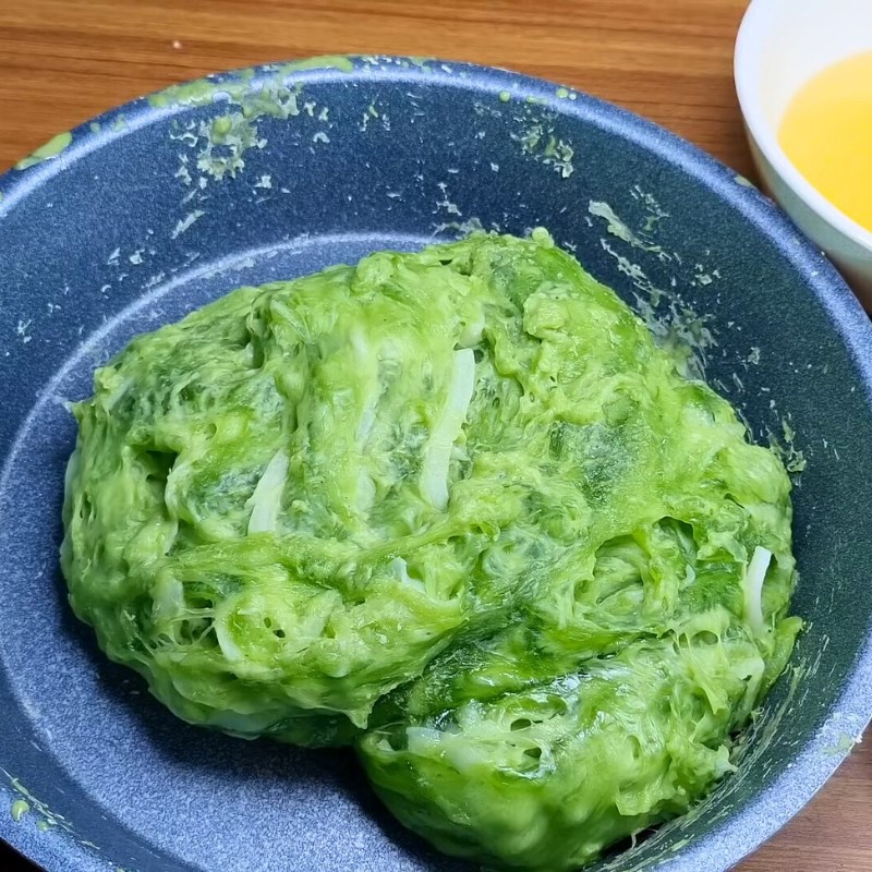 Bước 4 Nấu bột vỏ bánh Bánh ít bột năng