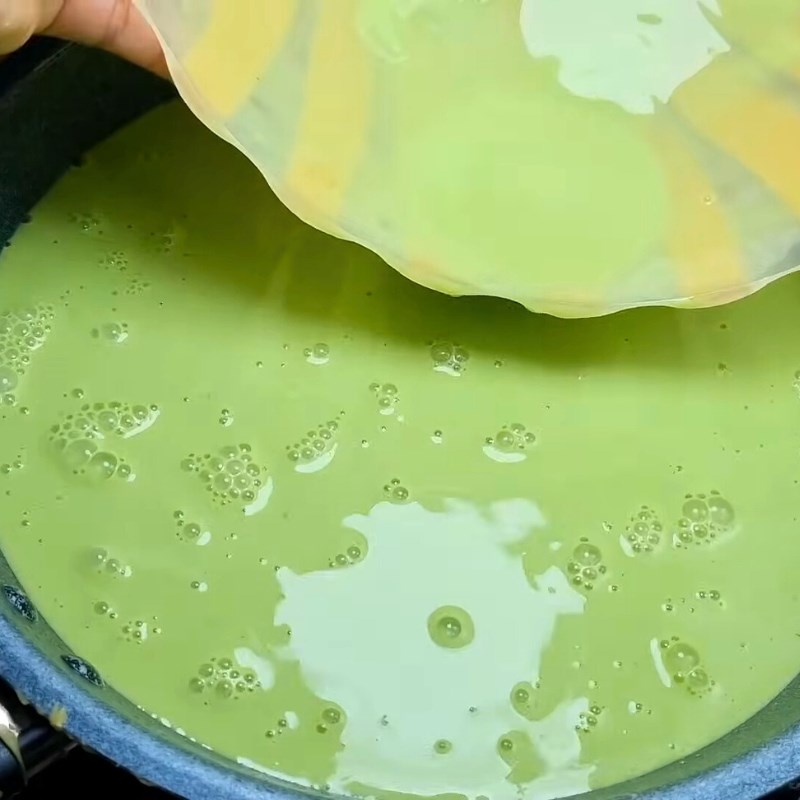 Bước 4 Nấu bột vỏ bánh Bánh ít bột năng