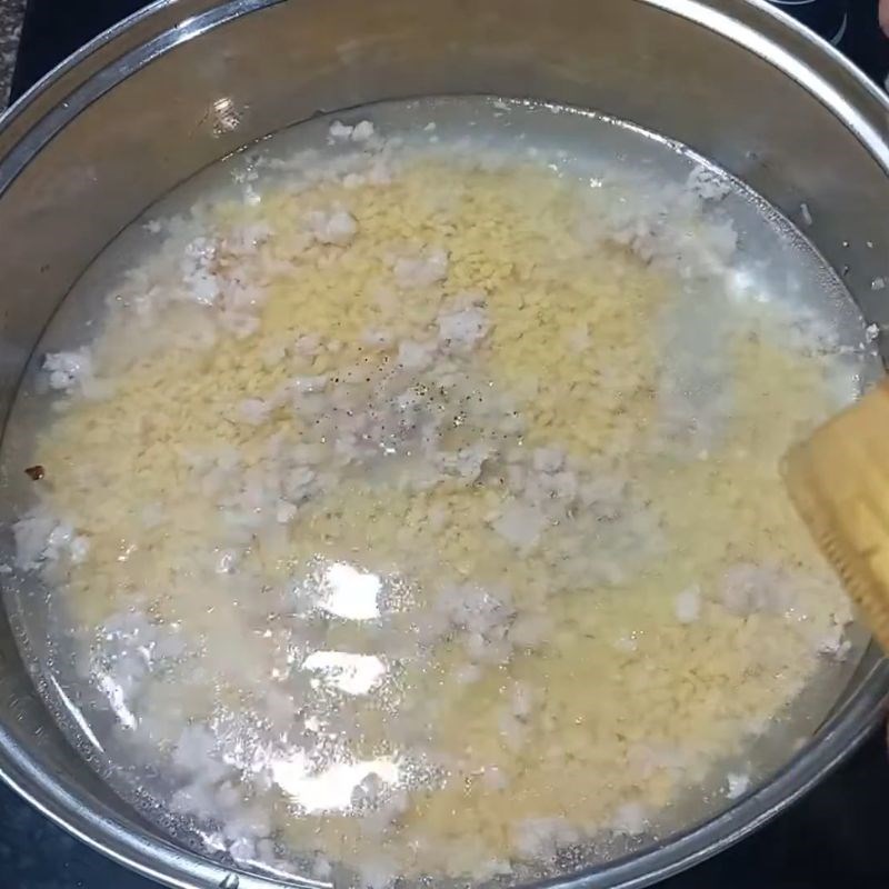 Bước 3 Nấu canh đậu xanh bí đỏ thịt băm Canh đậu xanh