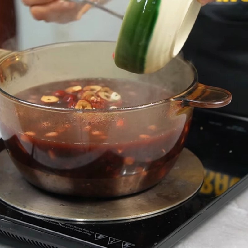 Bước 2 Nấu cháo gạo lứt giảm cân thơm ngon Cháo gạo lứt giảm cân