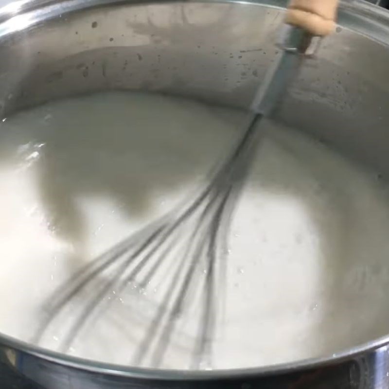 Bước 3 Nấu hỗn hợp kem dừa đậu phộng Kem ống