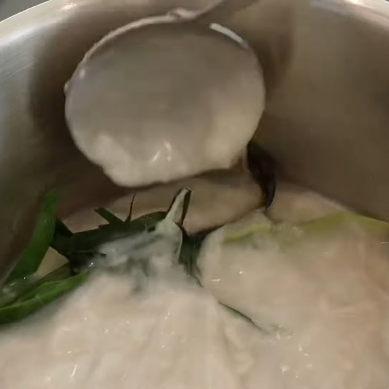 Bước 5 Nấu nước cốt dừa ăn kèm Chè xanh đánh