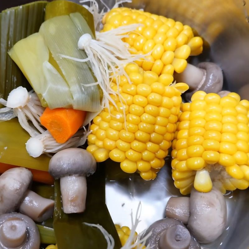 Bước 1 Nấu nước lẩu Lẩu nấm thập cẩm