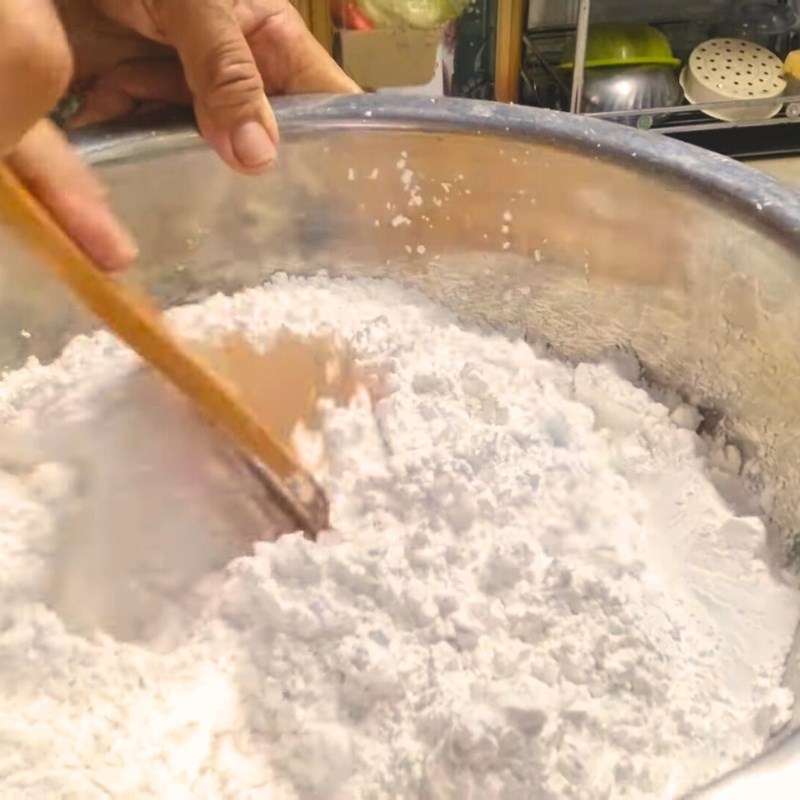 Bước 1 Nhồi bột Chè lủm chủm