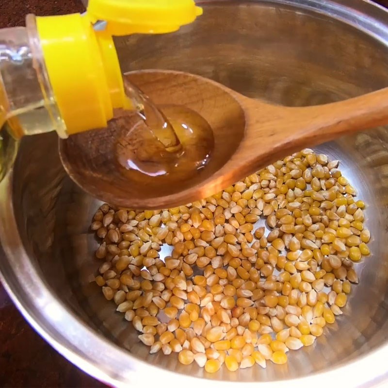 Bước 2 Nổ bắp rang bơ giòn xốp Bắp rang bơ phô mai