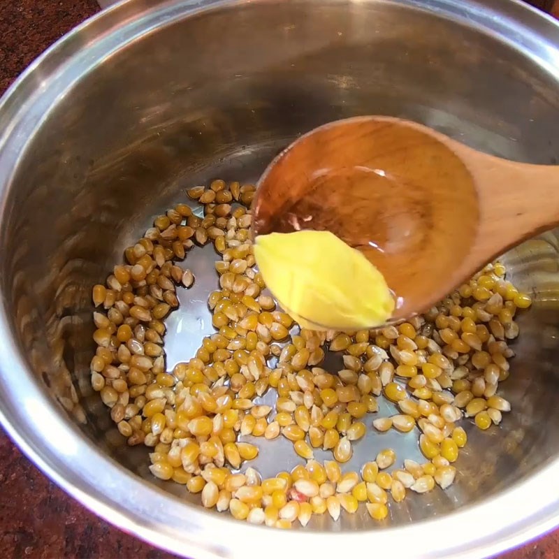 Bước 2 Nổ bắp rang bơ giòn xốp Bắp rang bơ phô mai