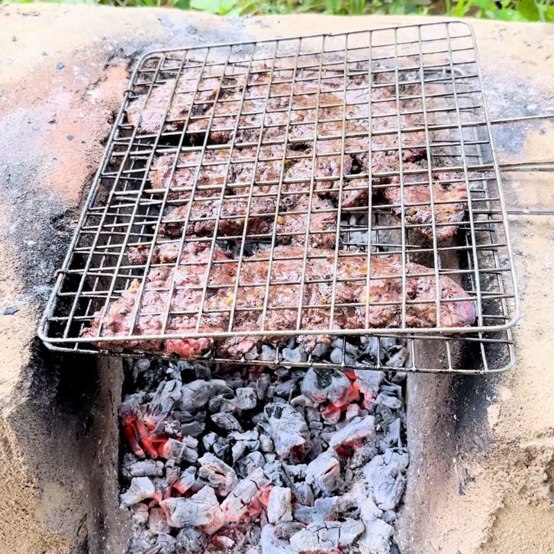 Bước 5 Nướng thịt trâu tảng bằng bếp than hoặc nồi chiên không dầu Thịt trâu nướng tảng