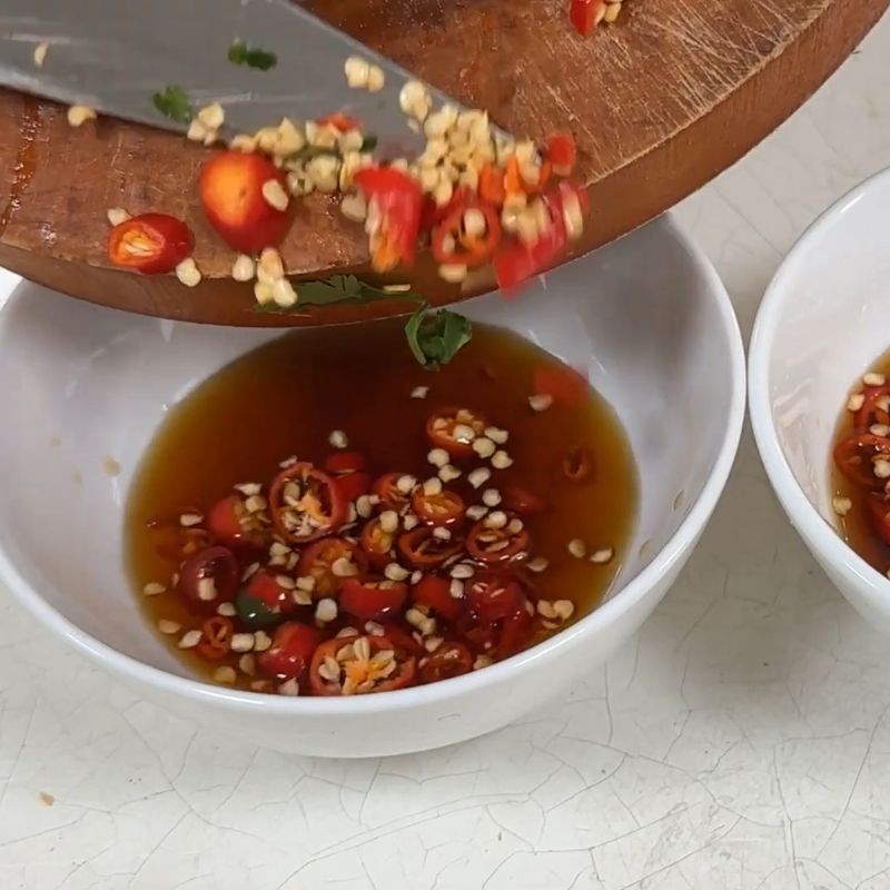 Bước 4 Pha chế nước chấm đặc biệt Gà nòi hầm sả