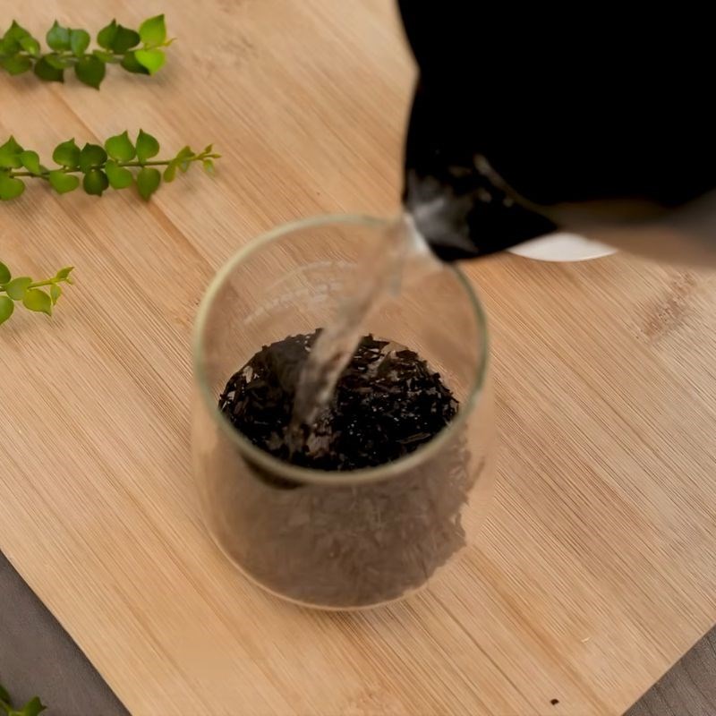 Bước 1 Pha trà đen Phúc Long Trà chanh kim quất