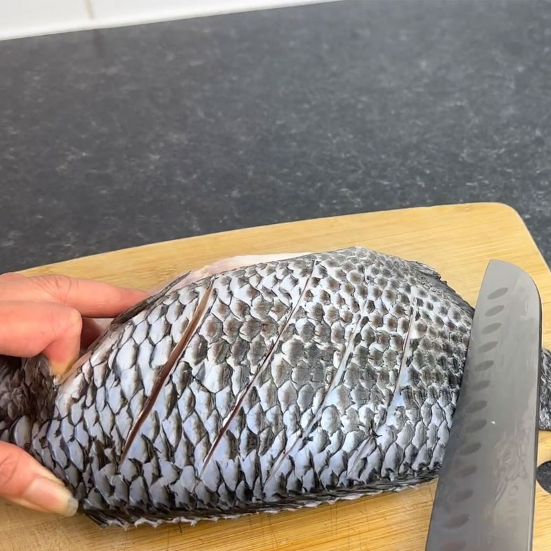 Bước 1 Sơ chế cá rô phi sạch sẽ Cá rô phi nướng nồi chiên không dầu