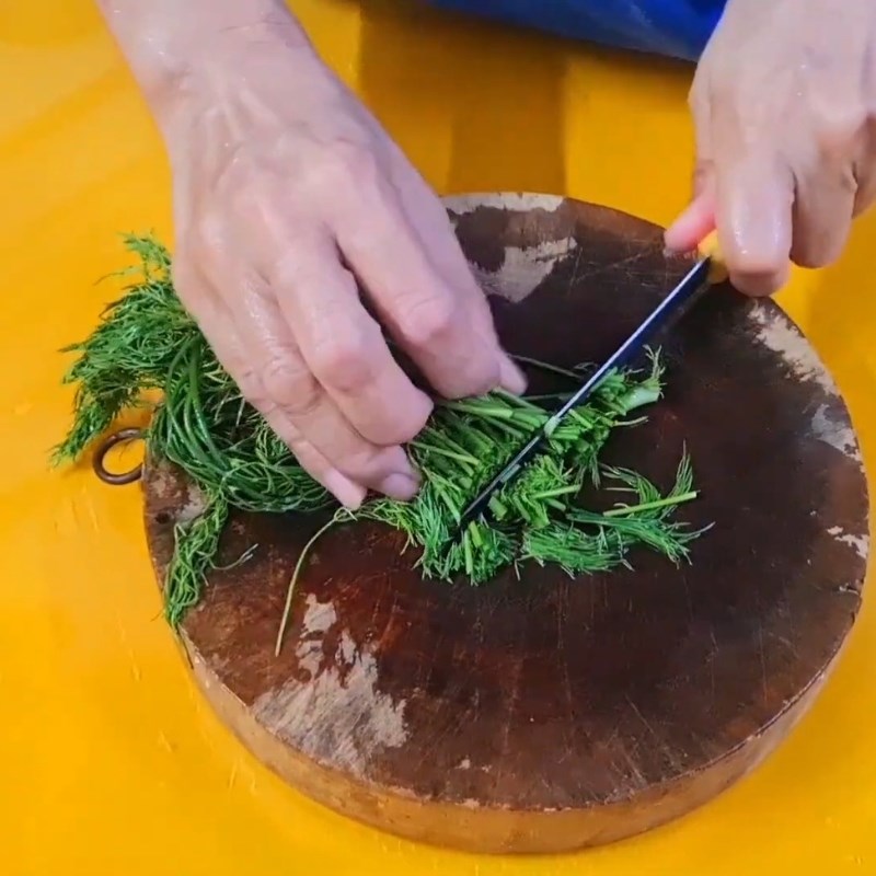 Bước 2 Sơ chế các nguyên liệu khác Cá nấu dọc mùng miền Bắc