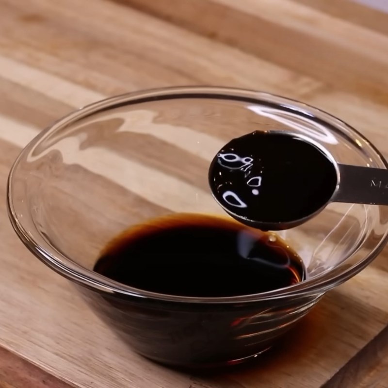 Bước 2 Sơ chế các nguyên liệu khác Hủ tiếu xào bò