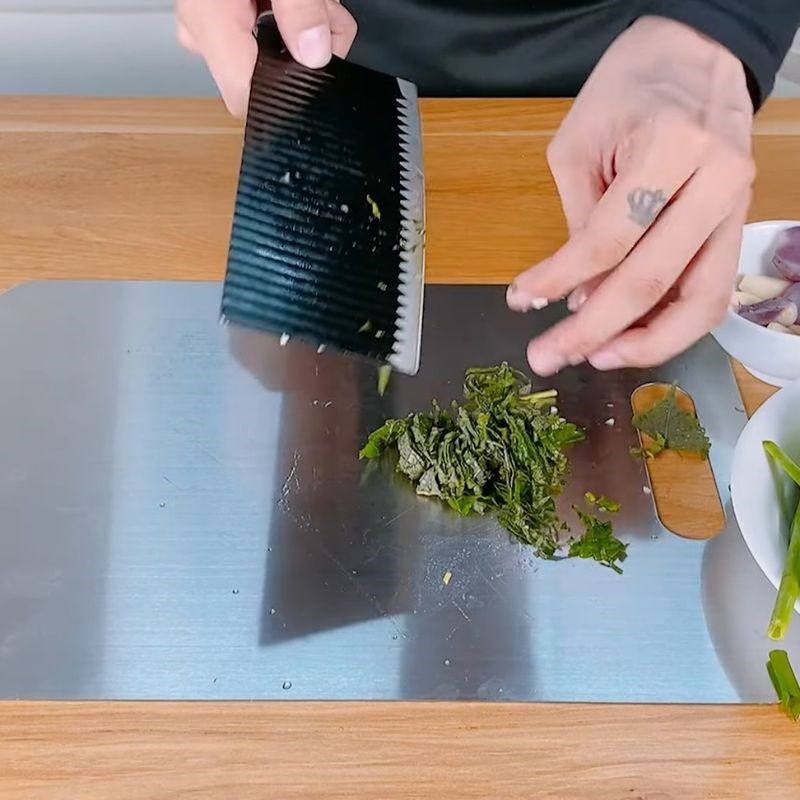 Bước 2 Sơ chế chân giò heo và thịt băm Cháo ấu tẩu